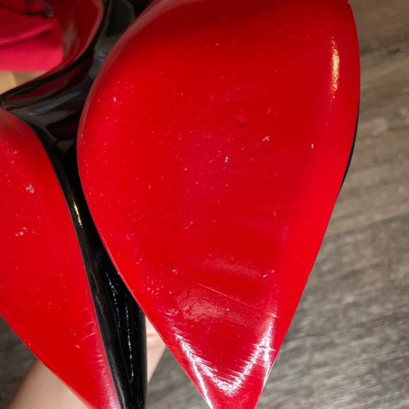 Christian Louboutin Pigalle Follies Pointed Toe Pump (size 8.5) - Picture 8 of 13